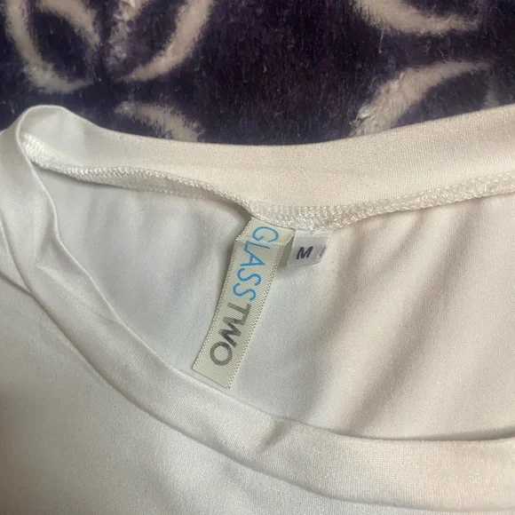 Bratz White Crop Top - Picture 2 of 4